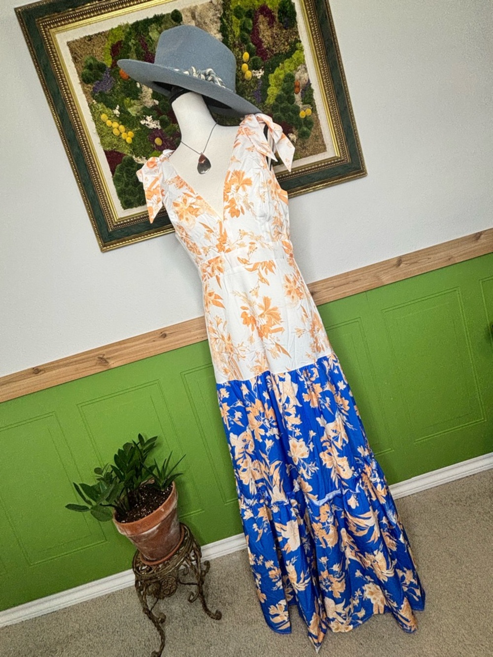 NWOT Chicways Floral Maxi Dress